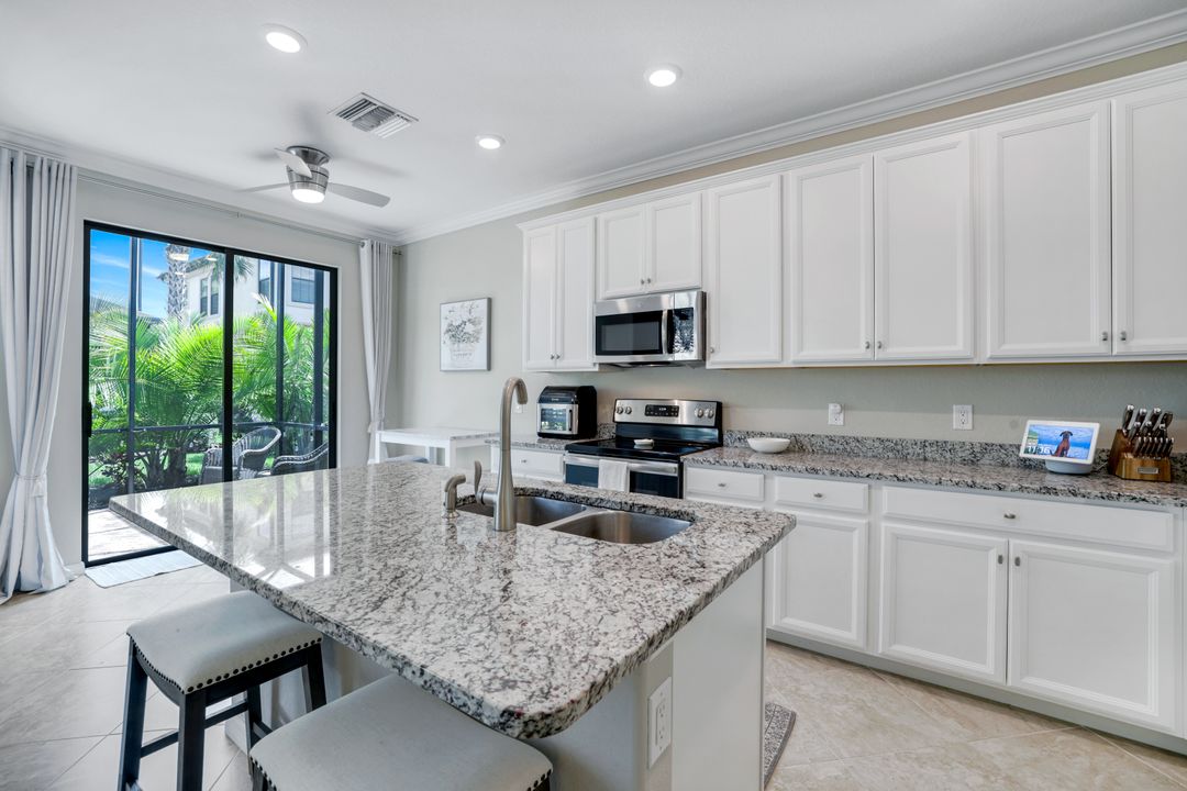 1141 Antaras Ct N, Naples, FL 34113