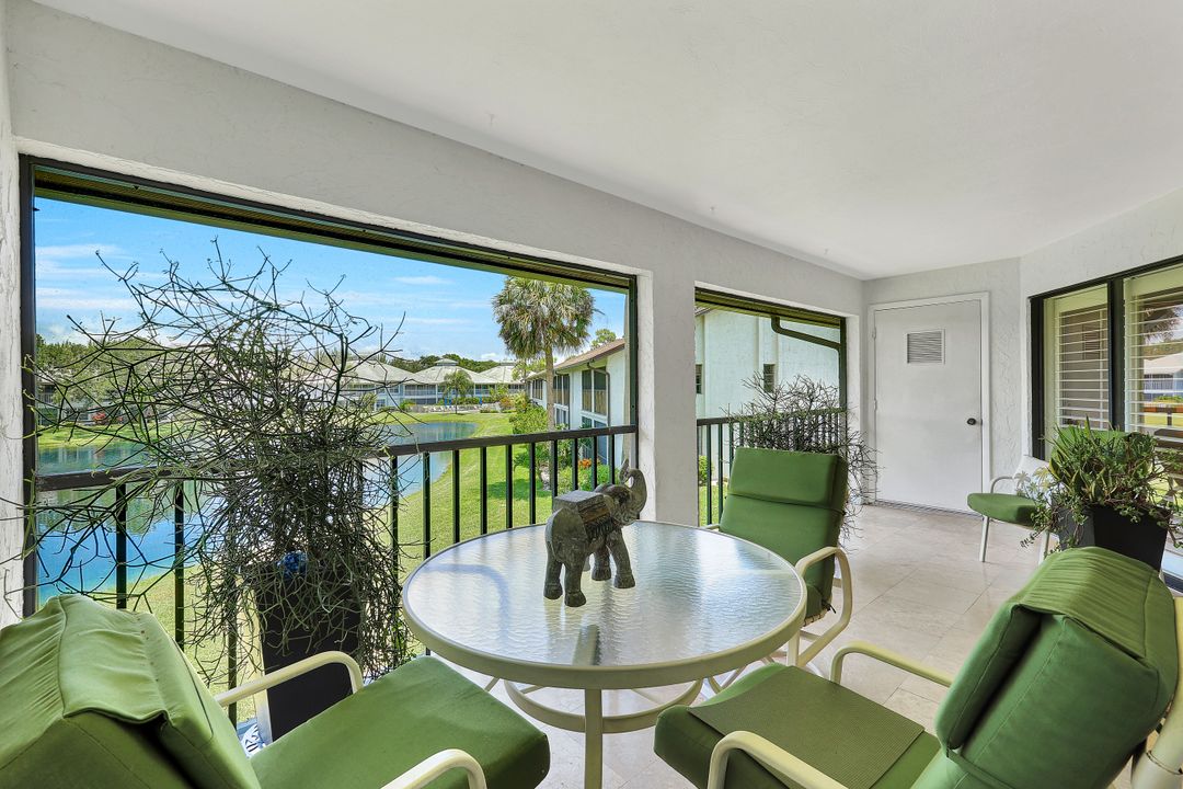 800 Misty Pines Cir #H205, Naples, FL 34105