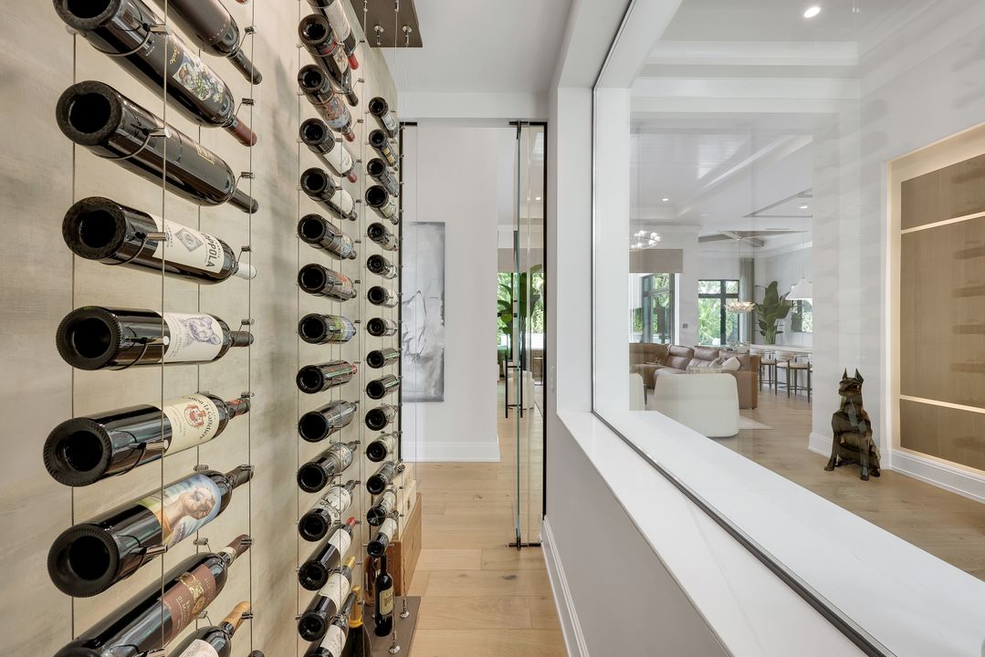 767 Park Shore Dr, Naples, FL 34103