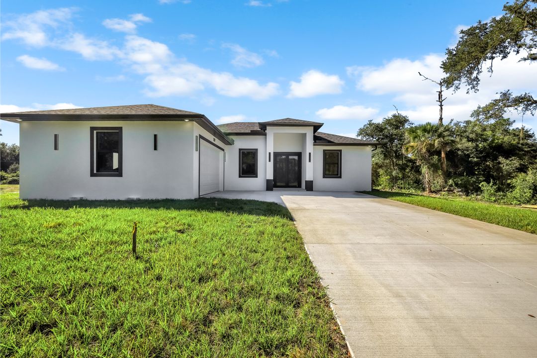 507 Prospect Ave, Lehigh Acres, FL 33972