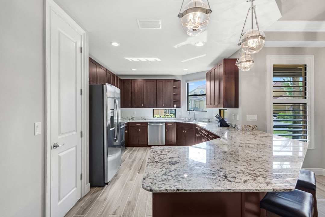 15910 Prentiss Pointe Cir, 101 Fort Myers, FL 33908