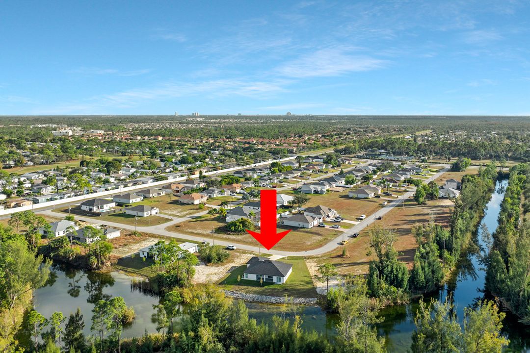 2303 NE 39th St, Cape Coral, FL 33909