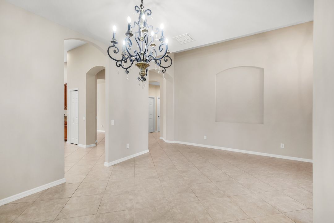 2730 Brightside Ct, Cape Coral, FL 33991