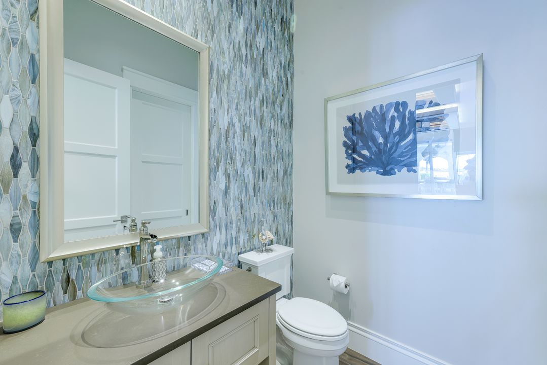 17412 Via Lugano Ct, Miromar Lakes, FL 33913