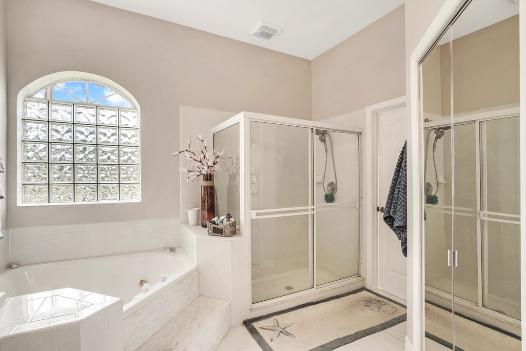 2210 Cape Coral Pkwy W, Cape Coral, FL 33914