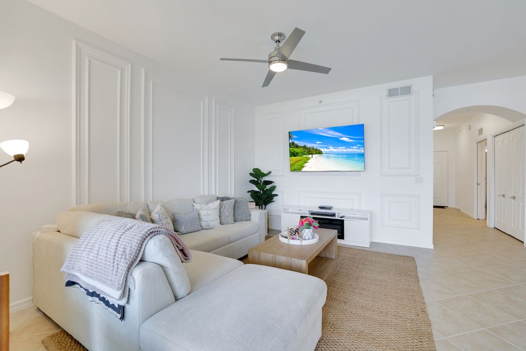 2717 Cypress Trace Cir #2717, Naples, FL 34119