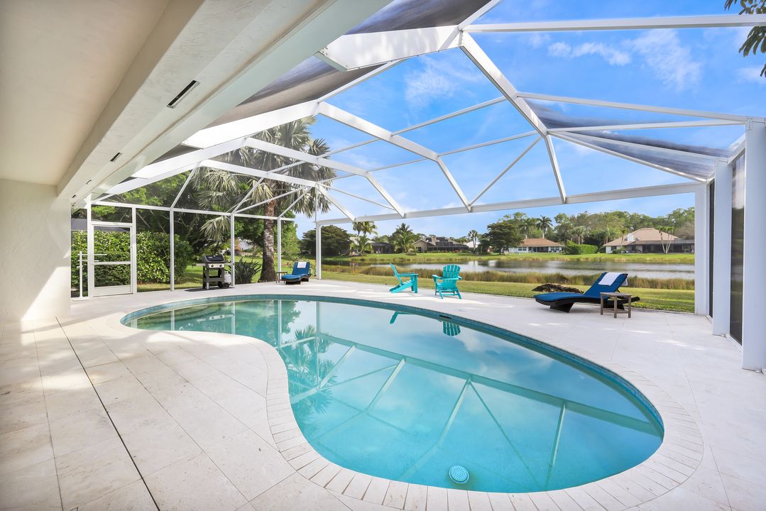 2218 Kings Lake Blvd, Naples, FL 34112