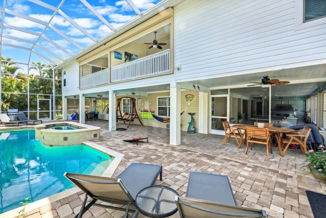 21580 Indian Bayou Dr, Fort Myers Beach, FL 33931