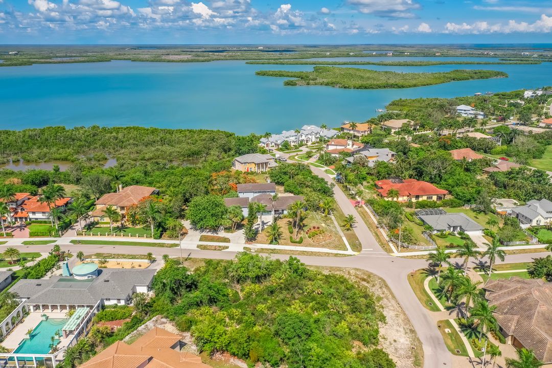 790 Inlet Dr, Marco Island, FL 34145
