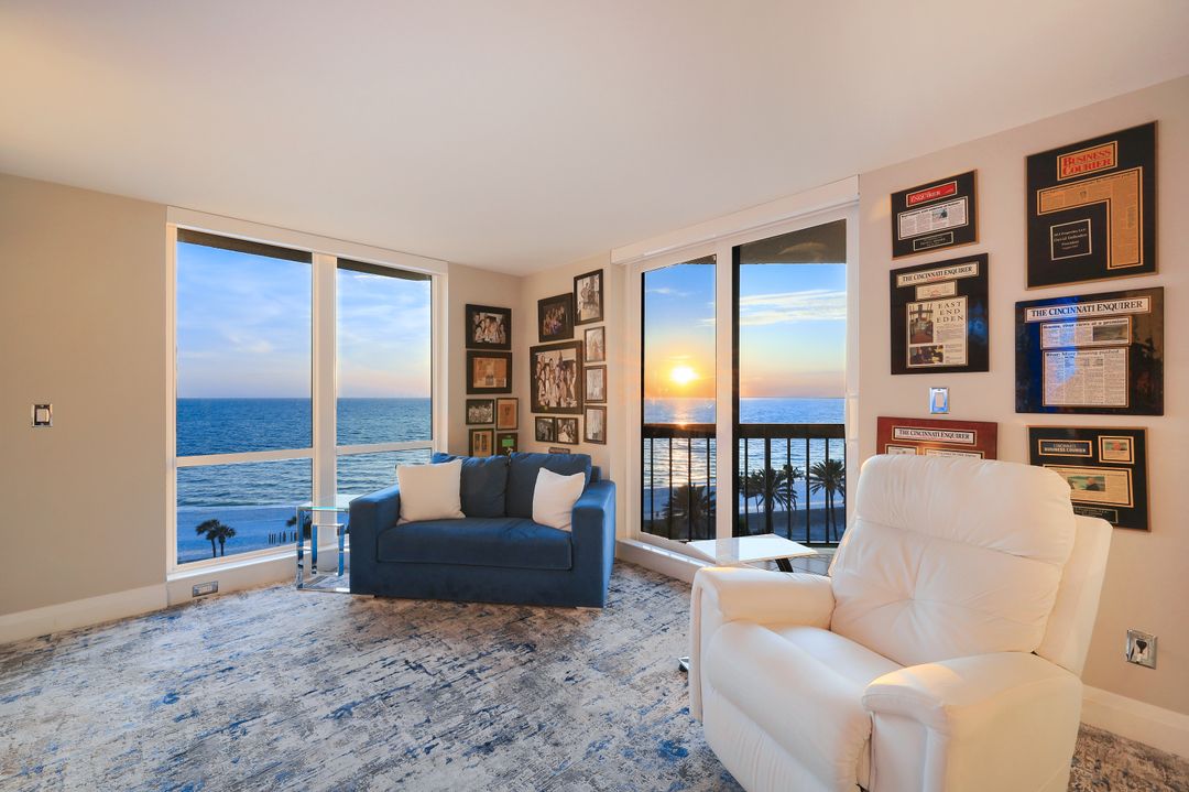 4551 Gulf Shore Blvd N #1003, Naples, FL 34103