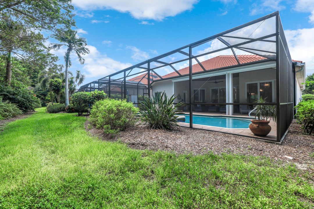 8844 Ventura Way, Naples, FL 34109