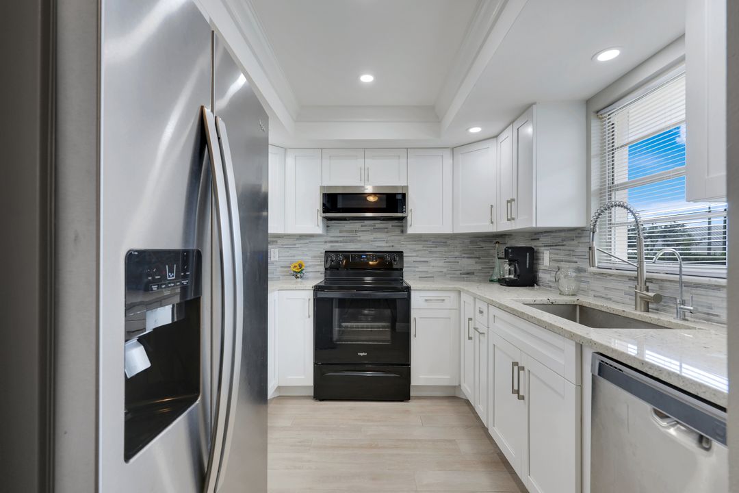 5419 Rattlesnake Hammock Rd, Naples, FL 34113
