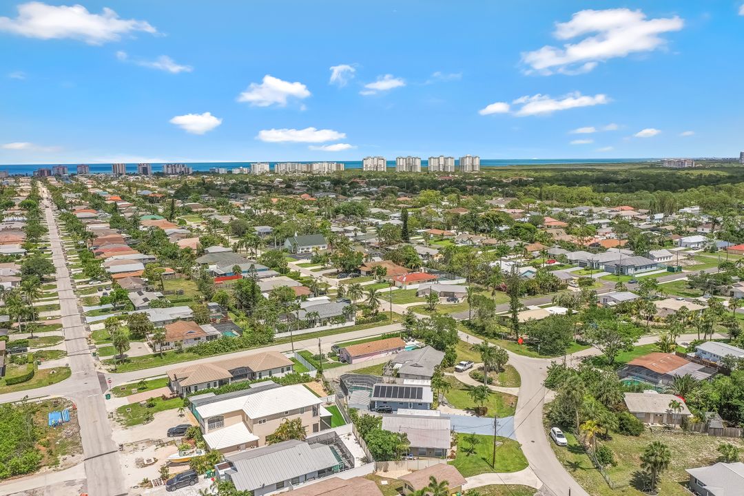 814 107th Ave N, Naples, FL 34108