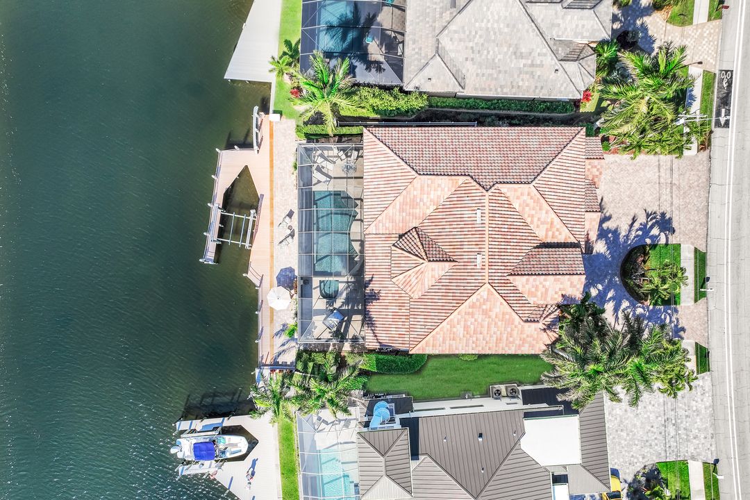 3820 Surfside Blvd, Cape Coral, FL 33914