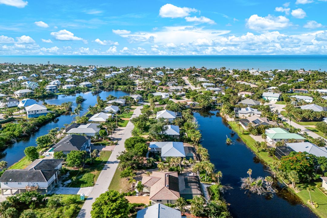 707 Durion Ct, Sanibel, FL 33957