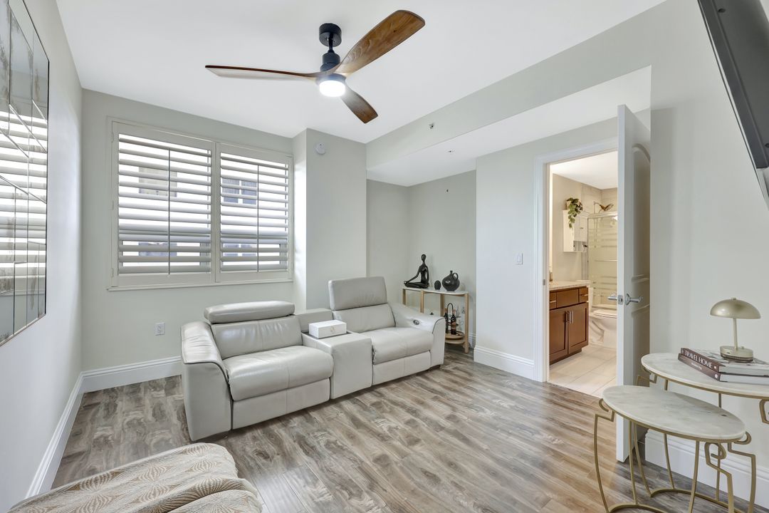 2104 W First St #1404, Fort Myers, FL 33901