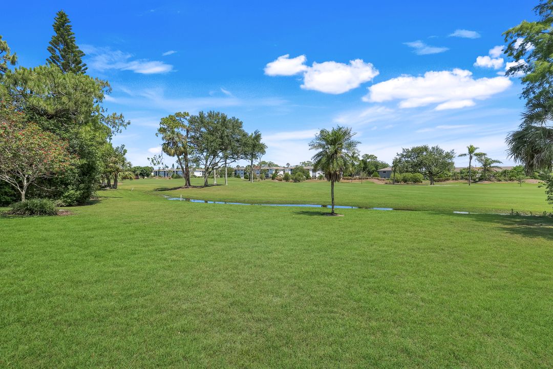 190 Palmetto Dunes Cir, Naples, FL 34113