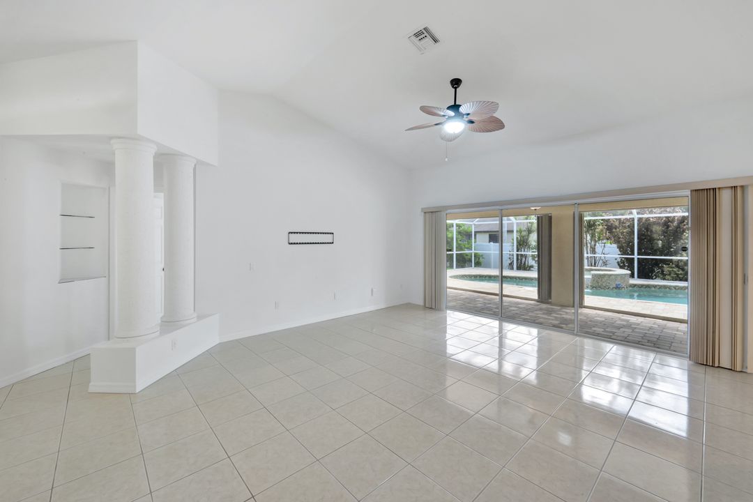 4327 SW 19th Ave, Cape Coral, FL 33914
