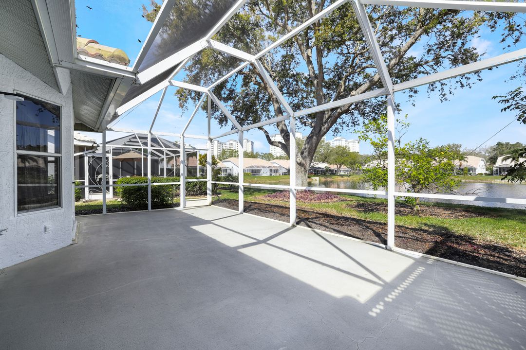 661 Captn Kate Ct, Naples, FL 34110