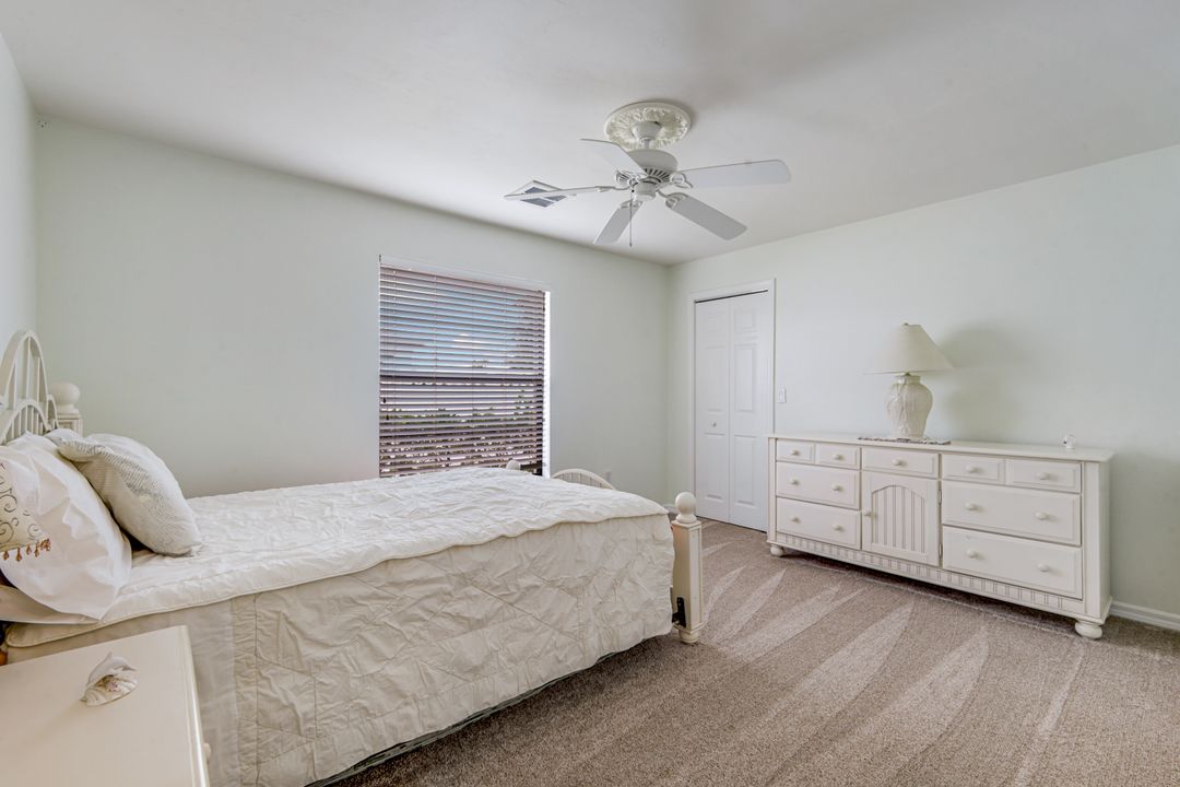 1002 SE 5th St, Cape Coral, FL 33990