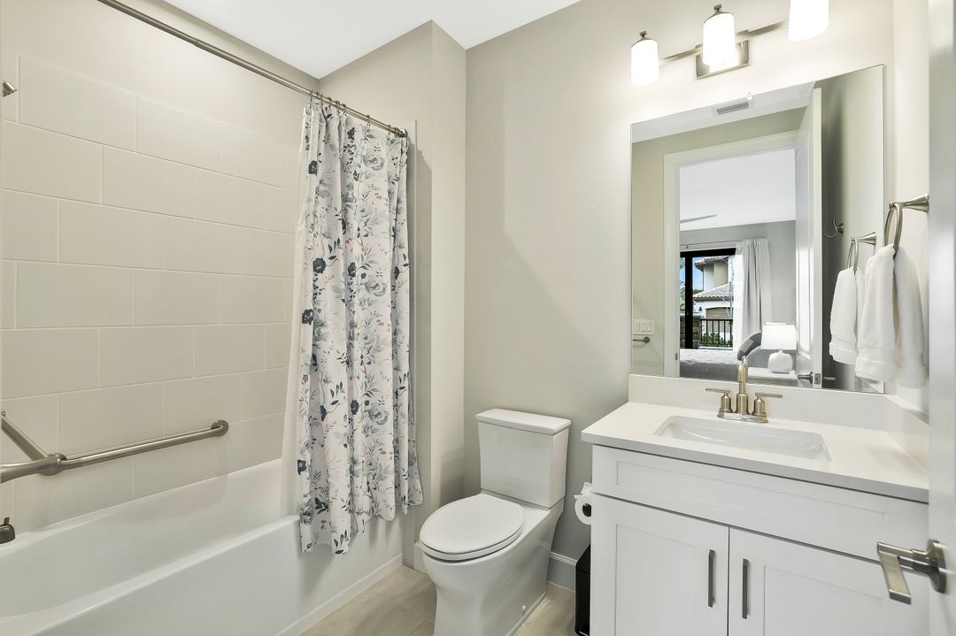 15336 Lucerna St #101, Naples, FL 34114