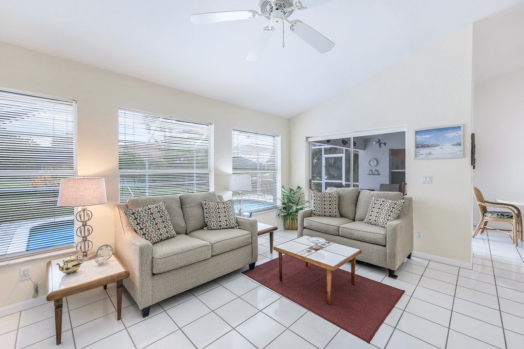 6600 Bishopgate Ln, Naples, FL 34104