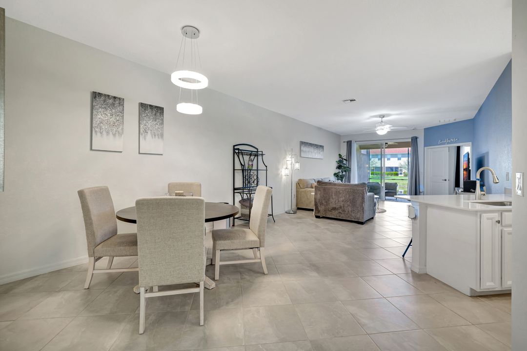 2567 Vine Ave, Naples, FL 34120