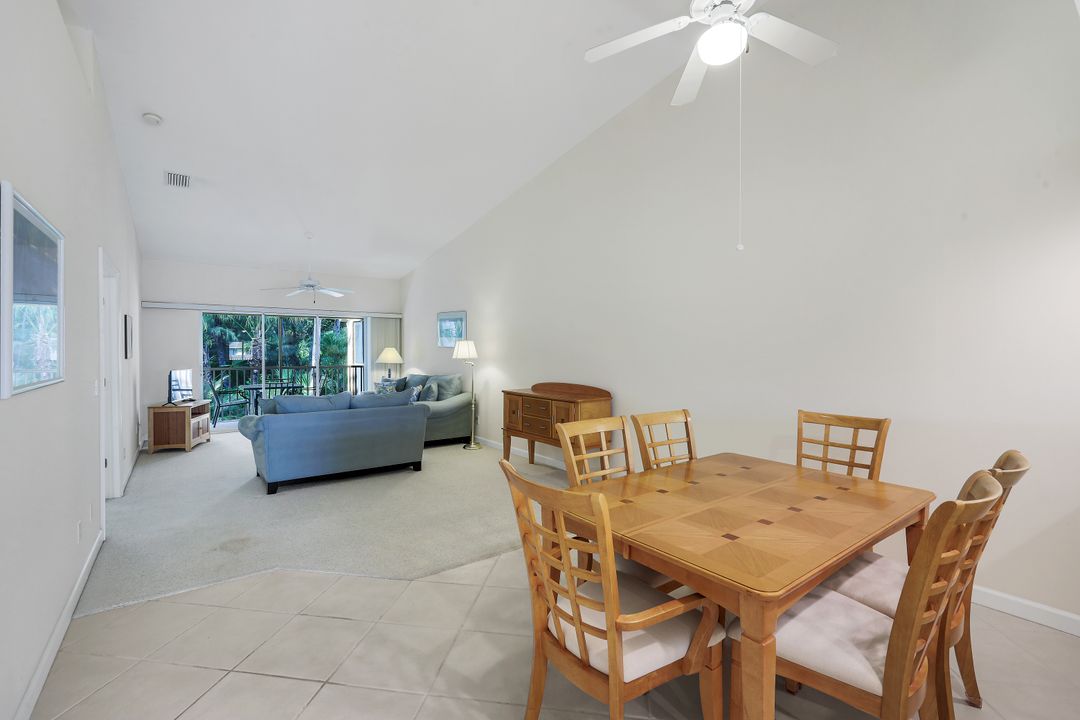1660 Windy Pines Dr #4, Naples, FL 34112