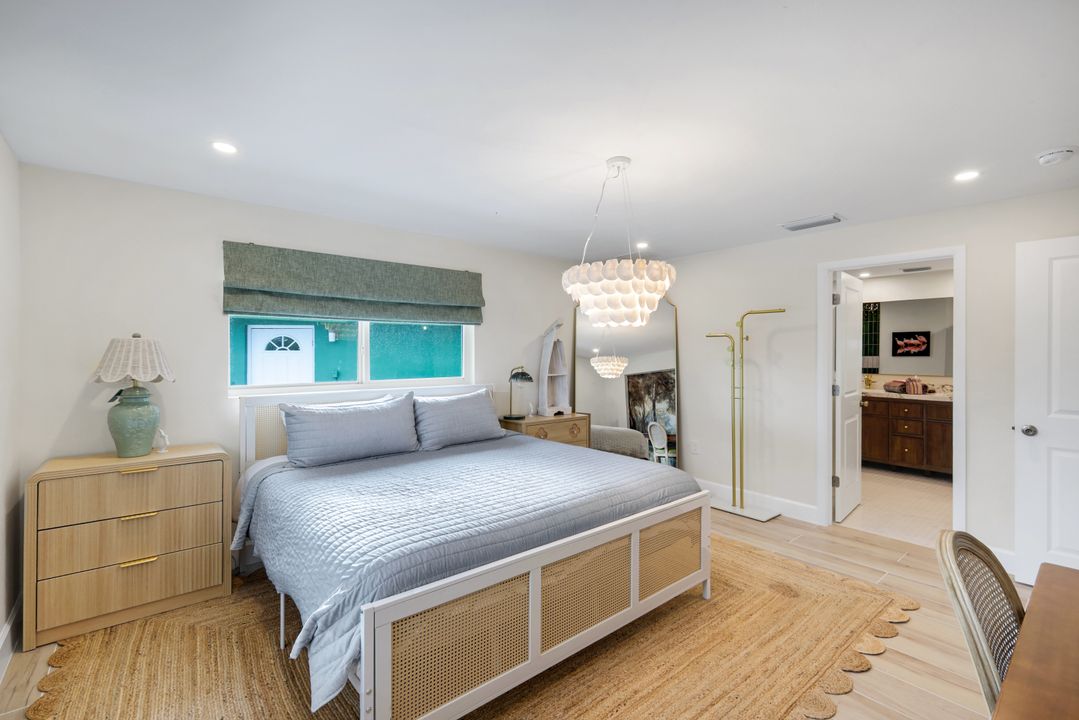 969 Fish Crow Rd, Sanibel, FL 33957