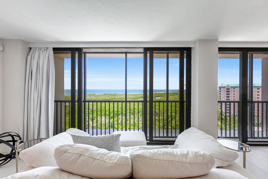 5601 Turtle Bay Dr #1102, Naples, FL 34108