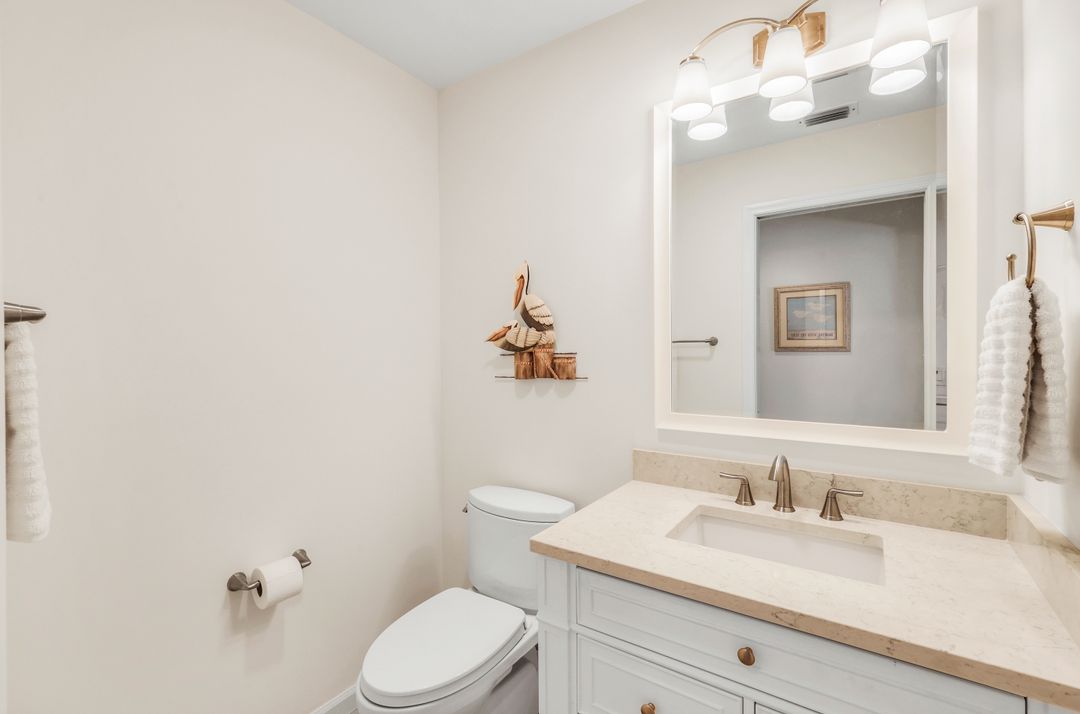 717 Pine Creek Ln, Naples, FL 34108