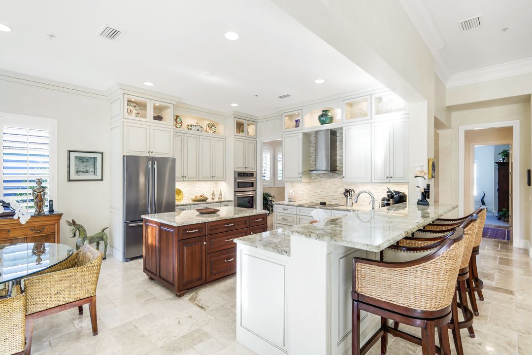 12014 Covent Garden Ct #202, Naples, FL 34120