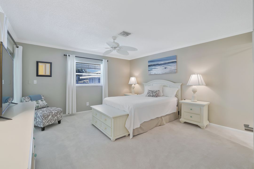 4126 Belair Ln #B10, Naples, FL 34103