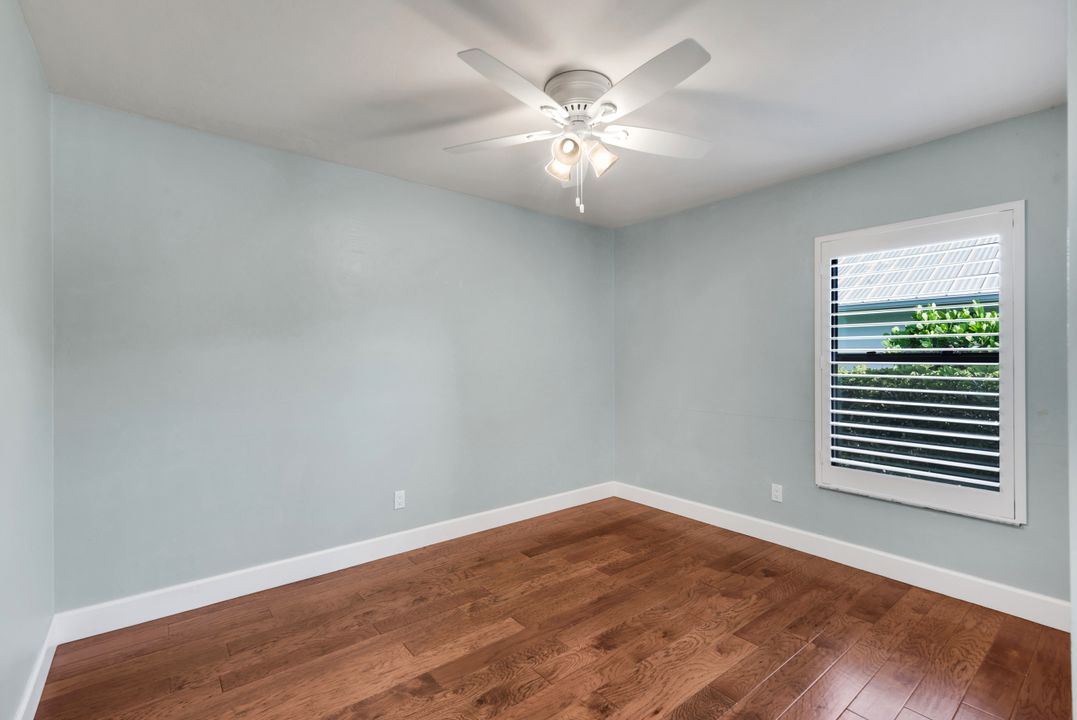 520 Raven Way, Naples, FL 34110