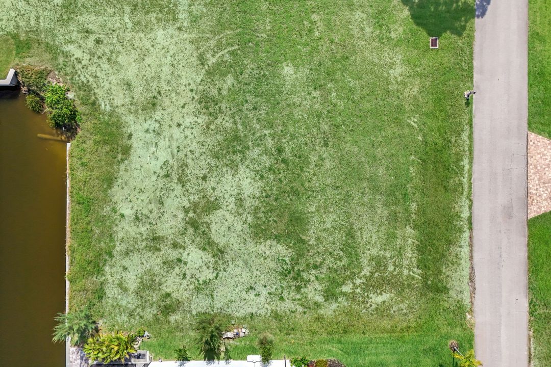 4204 NW 22nd St, Cape Coral, FL 33993