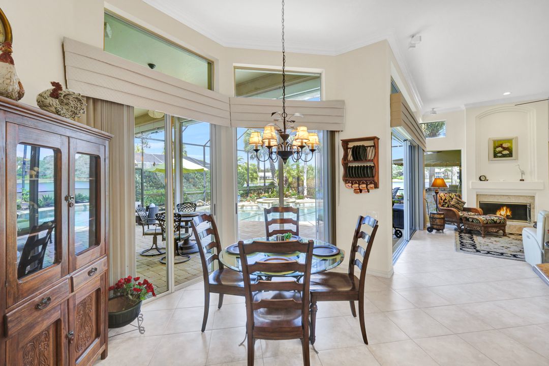 3750 Lakemont Dr, Bonita Springs, FL 34134