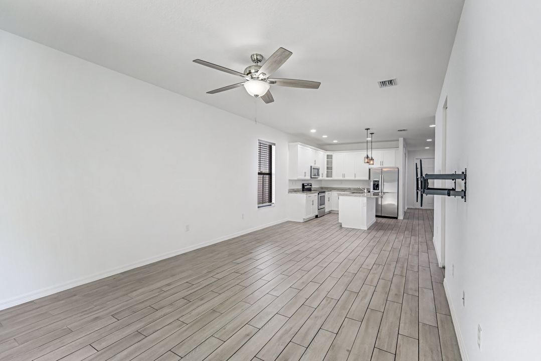 8793 Madrid Cir, Naples, FL 34104