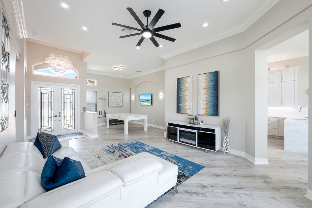 2179 Canary Island Cove, Naples, FL 34119