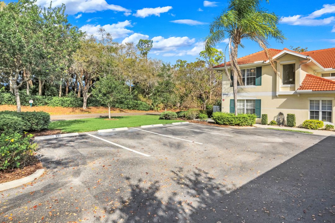 4940 Deerfield Way #201, Naples, FL 34110