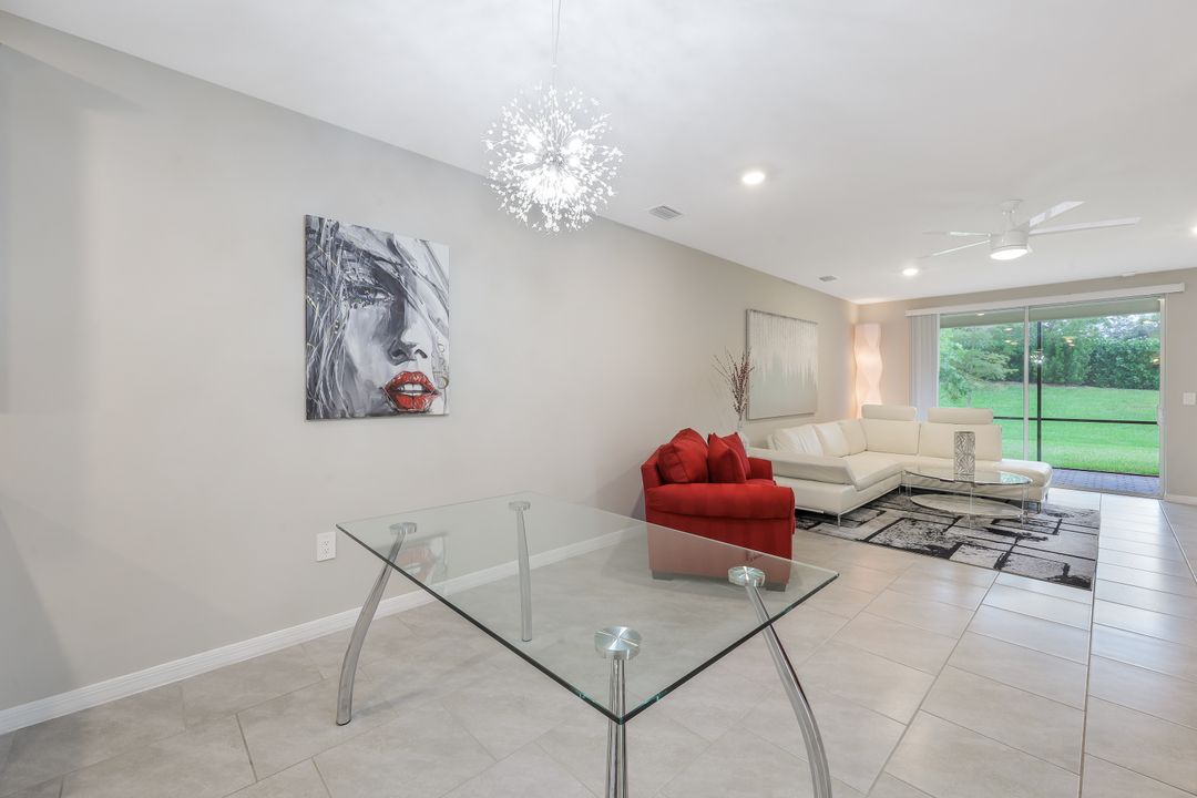 14551 Edgewater Cir, Naples, FL 34114