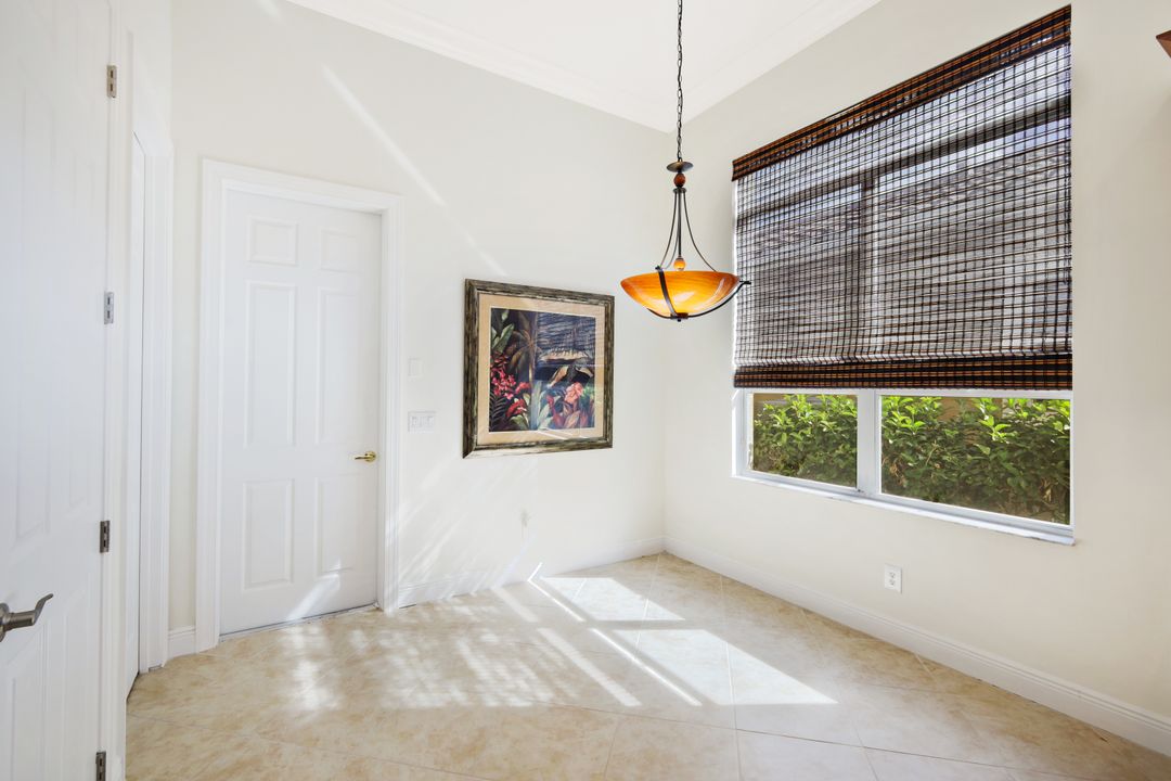 18190 Parkside Greens Dr, Fort Myers, FL 33908