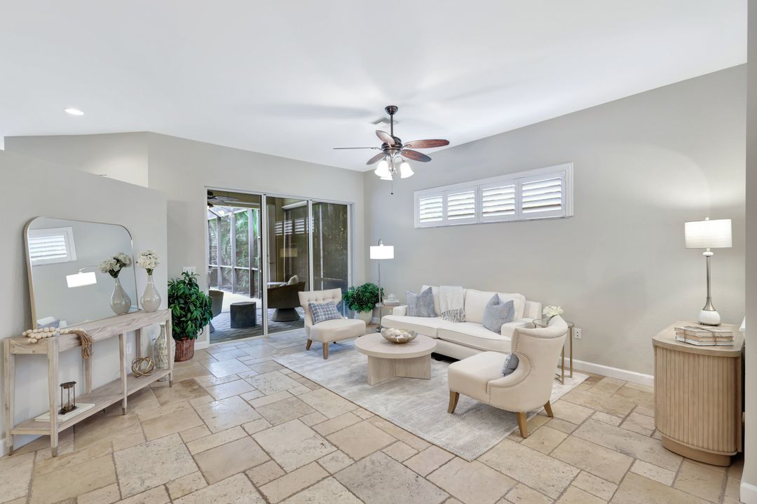 6119 Manchester Pl, Naples, FL 34110