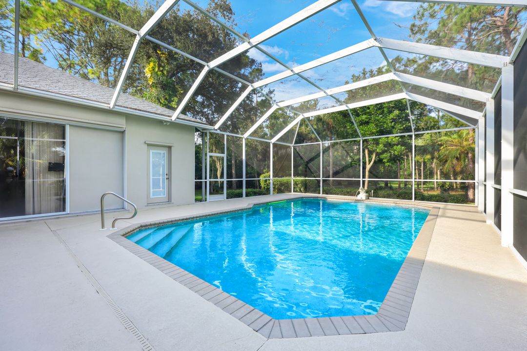 661 27th St NW, Naples, FL 34120