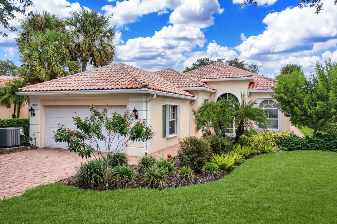 3821 Whidbey Way, Naples, FL 34119