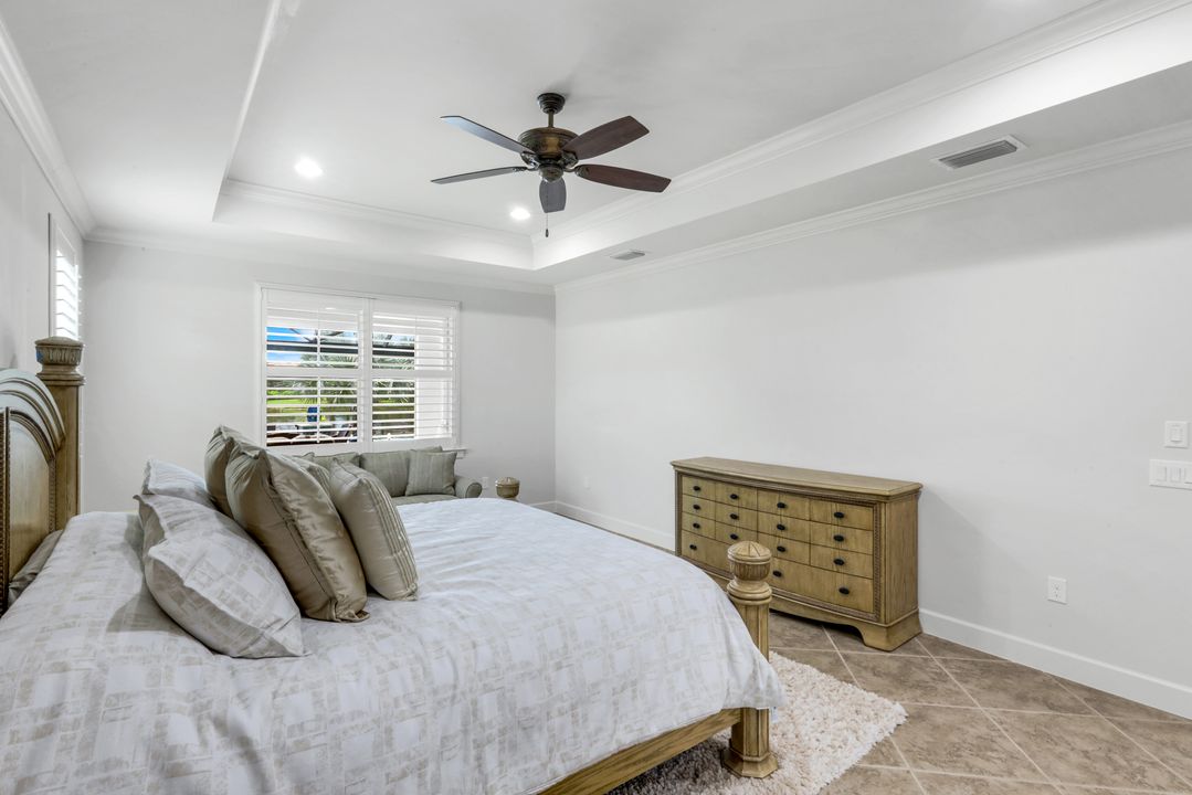 9180 Ores Cir, Naples, FL 34120
