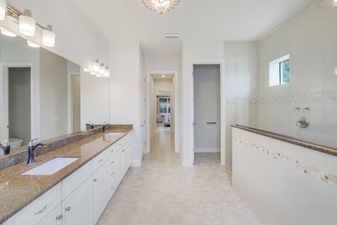 9266 Quarry Dr, Naples, FL 34120