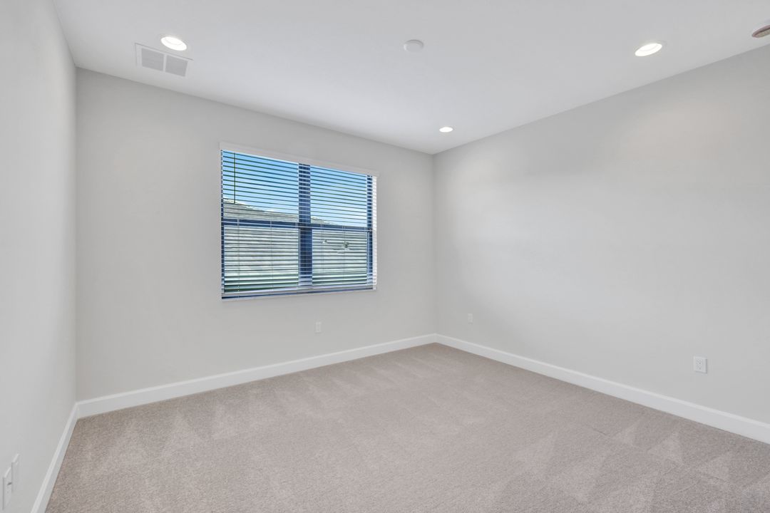 12704 Caballo Ct, Estero, FL 33928