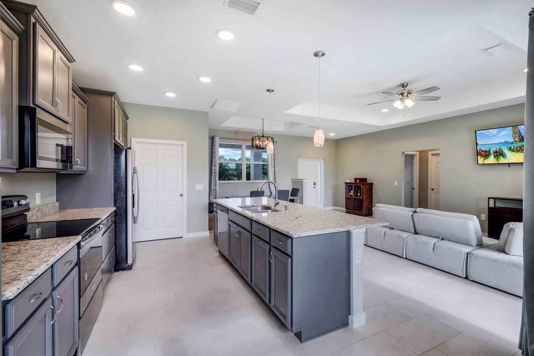 6446 40th St NE, Naples, FL 34120