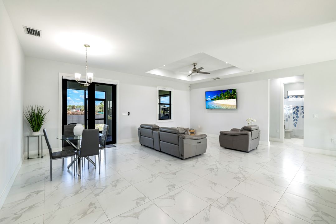 4217 24th Ave NE, Naples, FL 34119