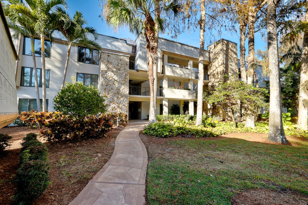 102 Wilderness Way #343, Naples, FL 34105
